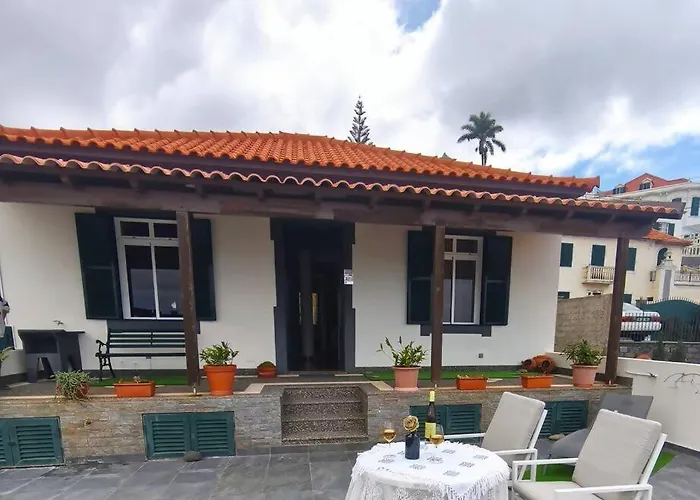 Local - Nosso Mascouto Hébergement de vacances Funchal (Madeira)